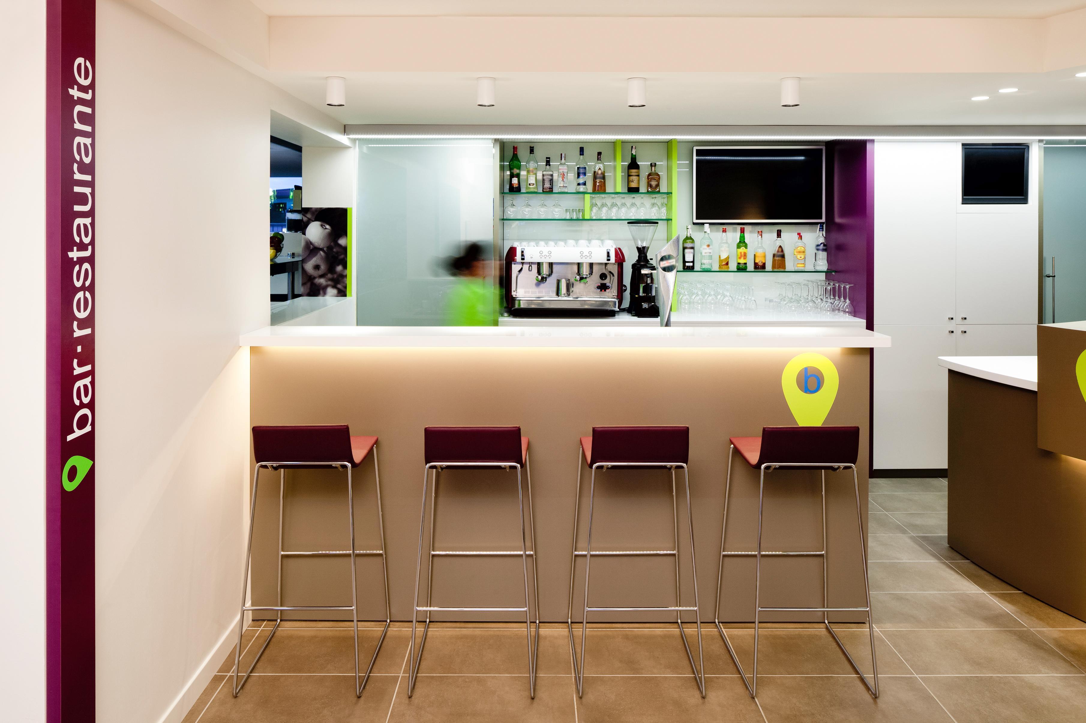 Hotel Ibis Styles Lleida Torrefarrera ภายนอก รูปภาพ