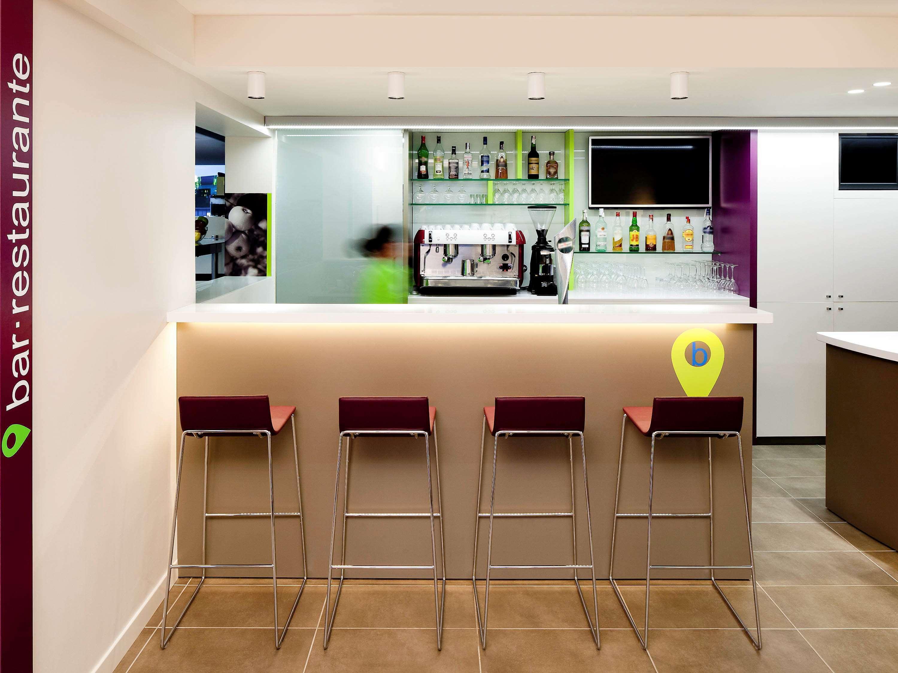 Hotel Ibis Styles Lleida Torrefarrera ภายนอก รูปภาพ