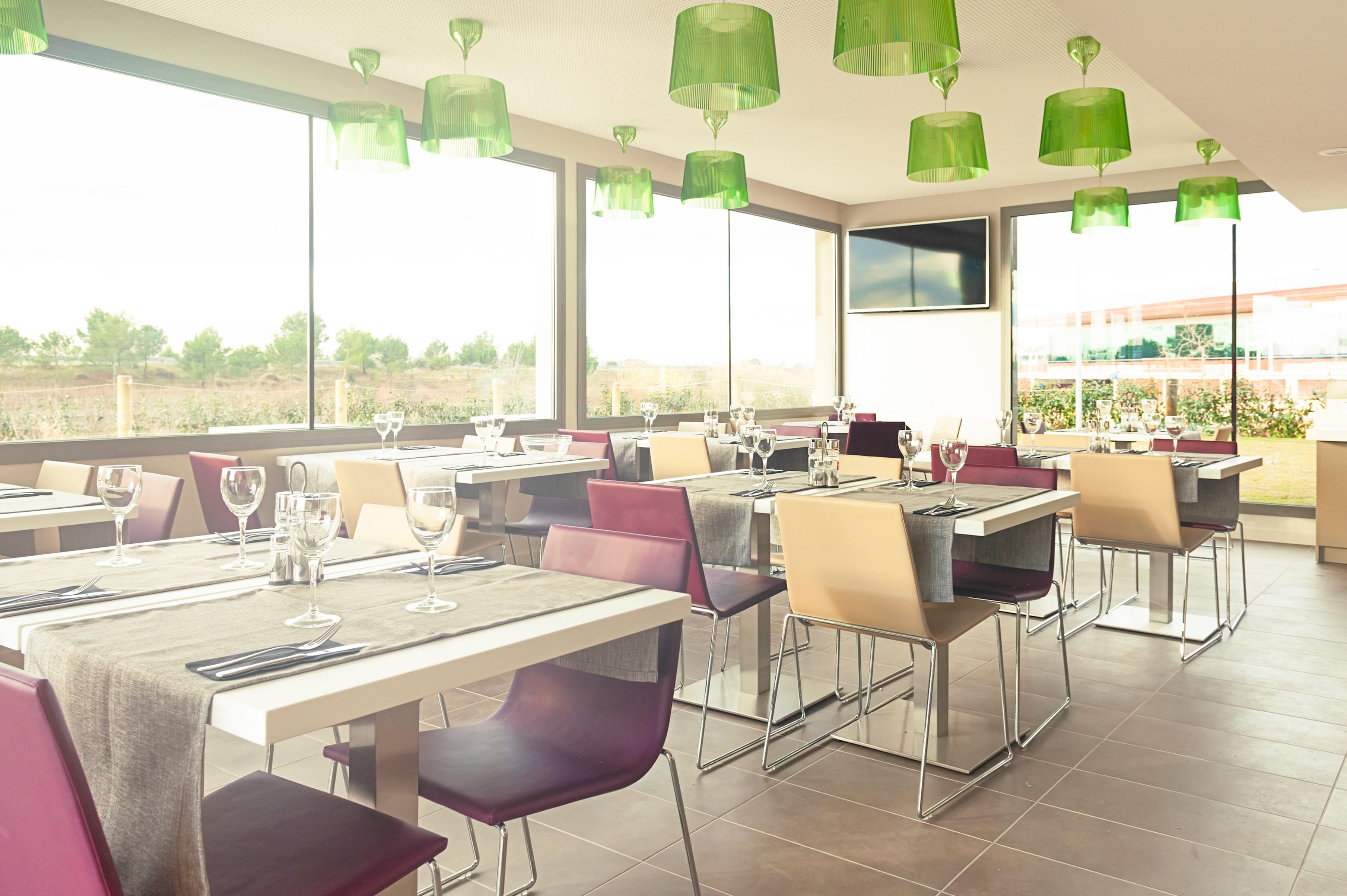 Hotel Ibis Styles Lleida Torrefarrera ภายนอก รูปภาพ