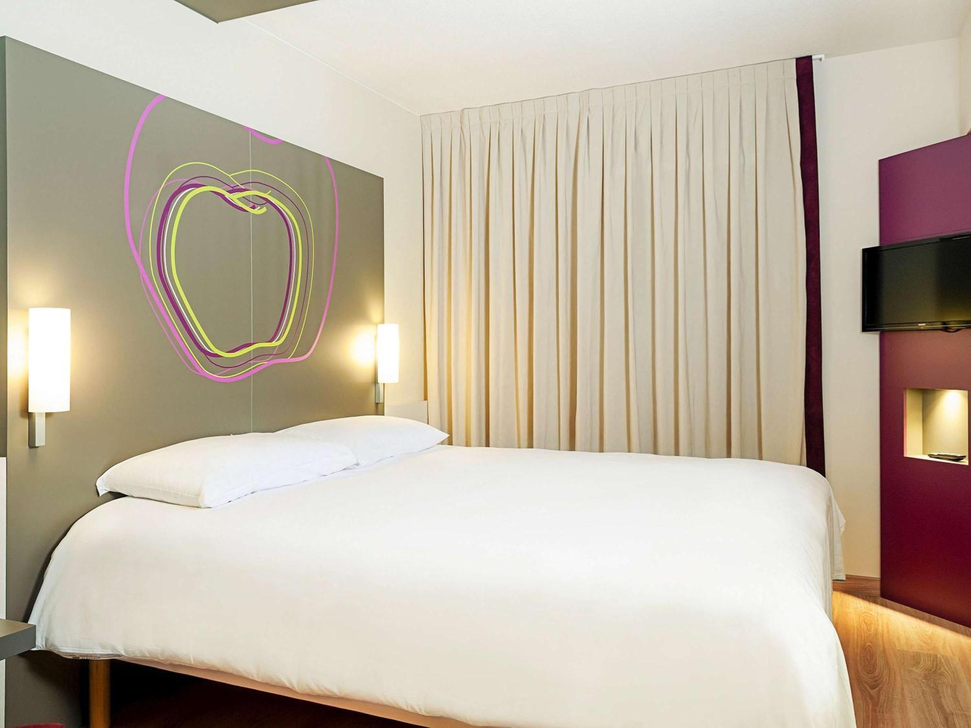 Hotel Ibis Styles Lleida Torrefarrera ภายนอก รูปภาพ